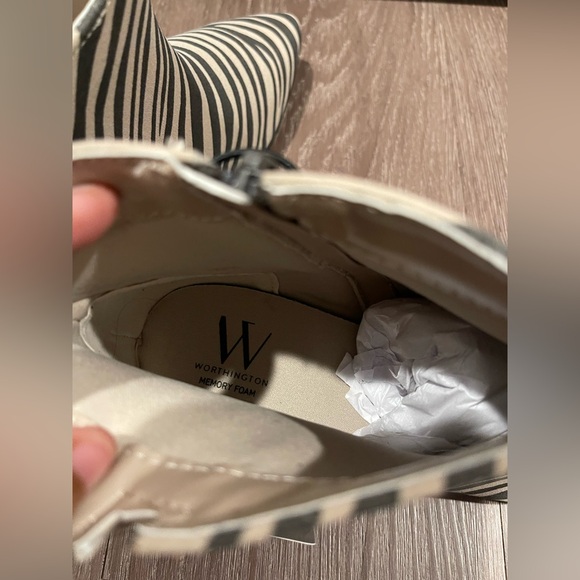 WORTHINGTON BROOKDALE ZEBRA PRINT ANKLE BOOT MEMORY FOAM - Picture 10 of 10